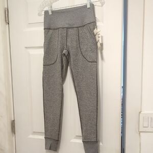 Zella Gray Leggings with Structured Tapered Design